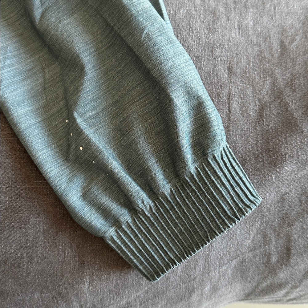 Athleta Stretch, Vented, Running Jacket - image 4